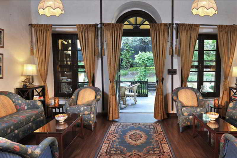 Welcomheritage Connaught House Monte Abu Exterior foto